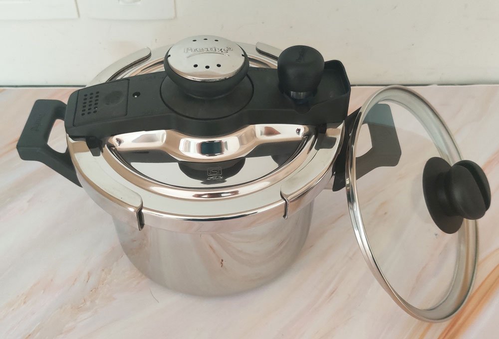 prestige clip on is one of the best pressure cookers in India