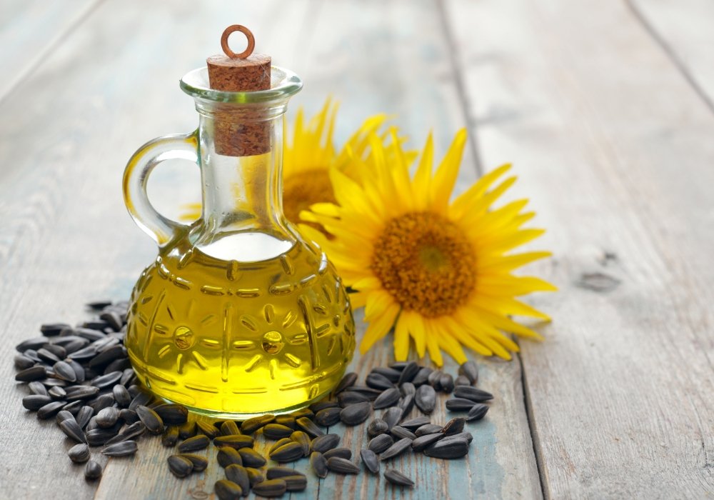 sunflower oil which is one of the best cooking oils in India